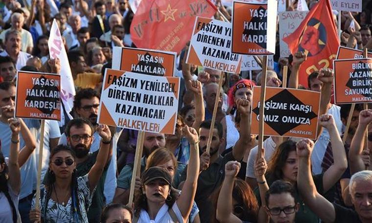 İzmir ve Ankara'da barış ve kardeşlik vurgusu