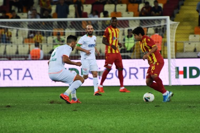 Gol düellosunda kazanan Alanyaspor