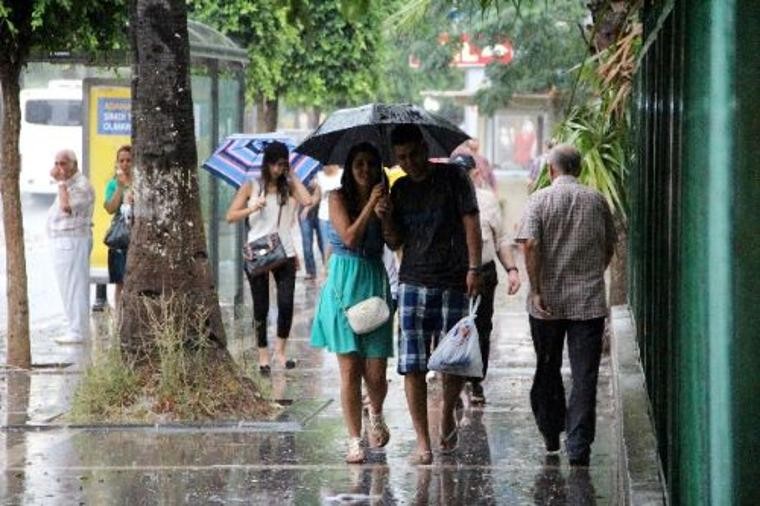 Meteoroloji'den 13 il için sağanak uyarısı (05.09.2019)