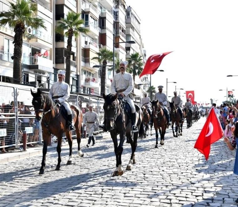 9 Eylül coşkusu İzmir'i saracak