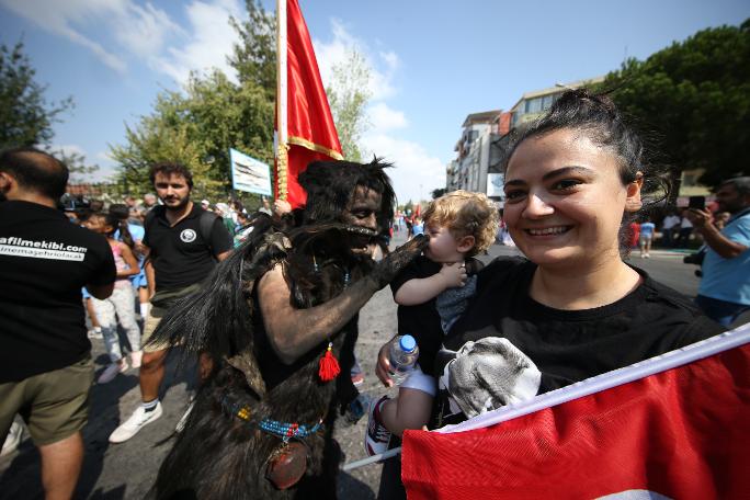 Nereye kaçacaklarını şaşırdılar