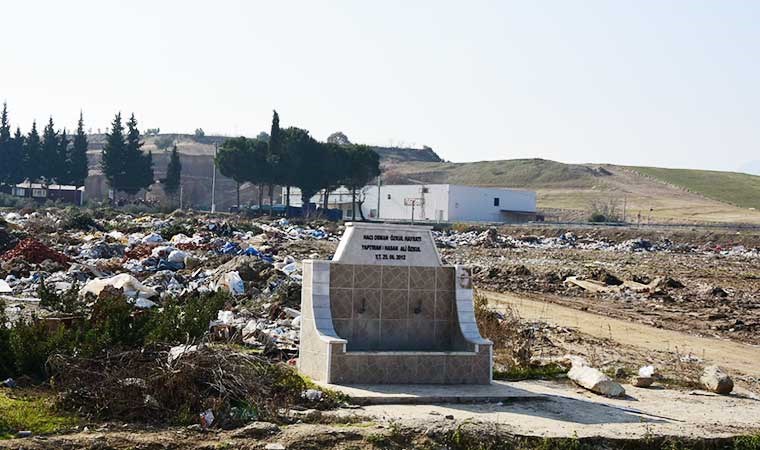 Sarıgöl Belediyesi'nde çöp yığınıyla arazi dolgusu (24.01.2020)