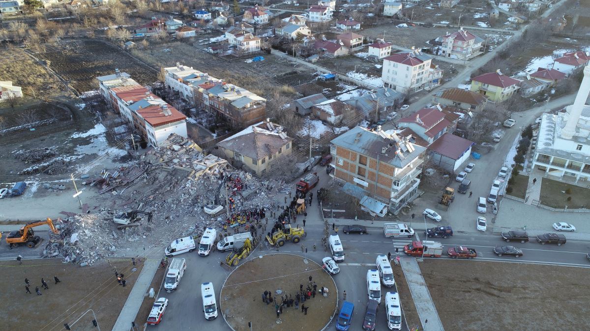 Gün aydınlandı, yıkım ortaya çıktı