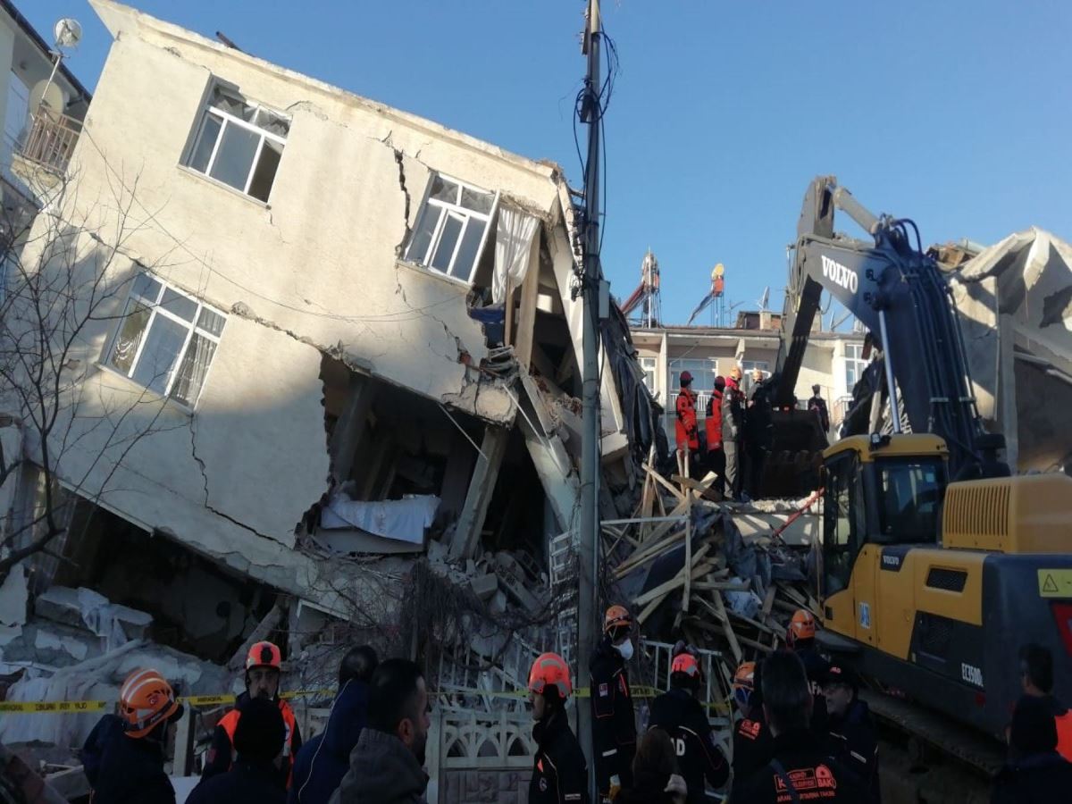 Gün aydınlandı, yıkım ortaya çıktı