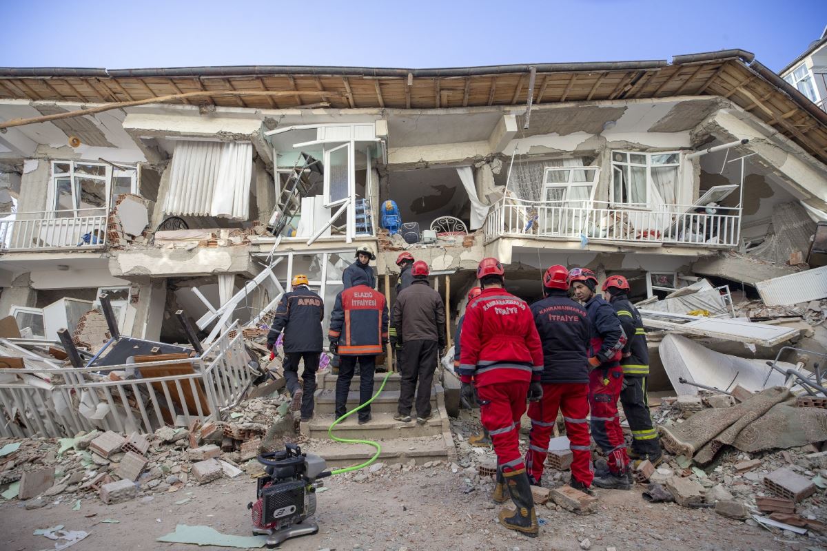 Gün aydınlandı, yıkım ortaya çıktı