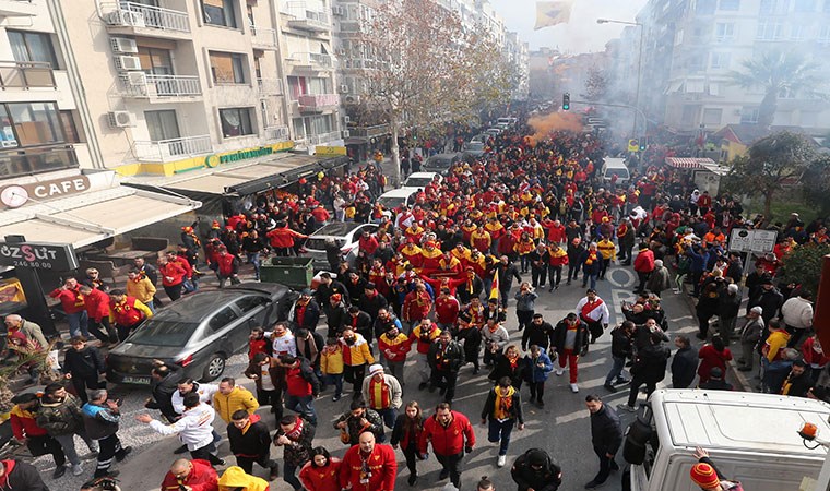 Binlerce Göztepeli yeni stada yürüdü