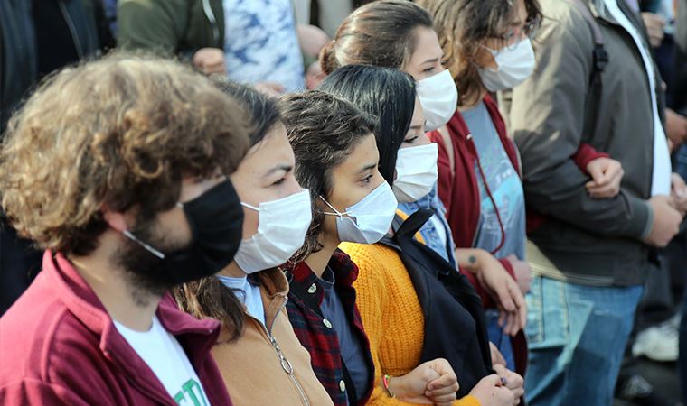 Gar Katliamı’nda hayatını kaybeden Kasım Otur’un eşi Songül Otur: ‘Silinmeyecek izler bırakıldı’