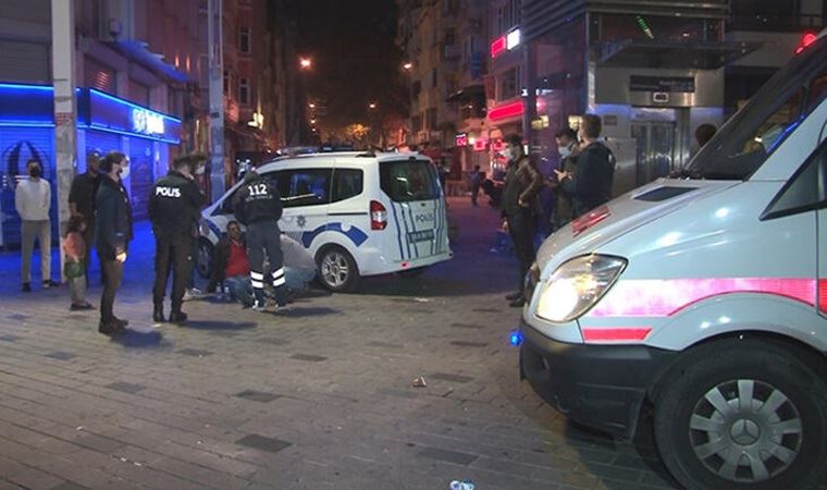 Taksim Meydanı'nda bıçaklı saldırı