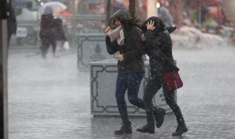 Meteoroloji'den Marmara ve Ege Bölgesi için fırtına uyarısı