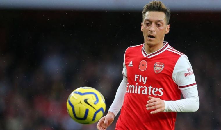 Mesut Özil'den Azerbaycan'a destek mesajı