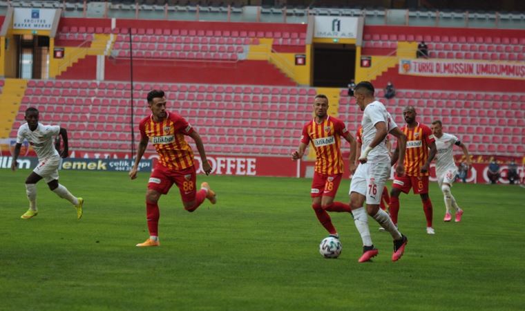 Sivasspor, Kayseri'de coştu