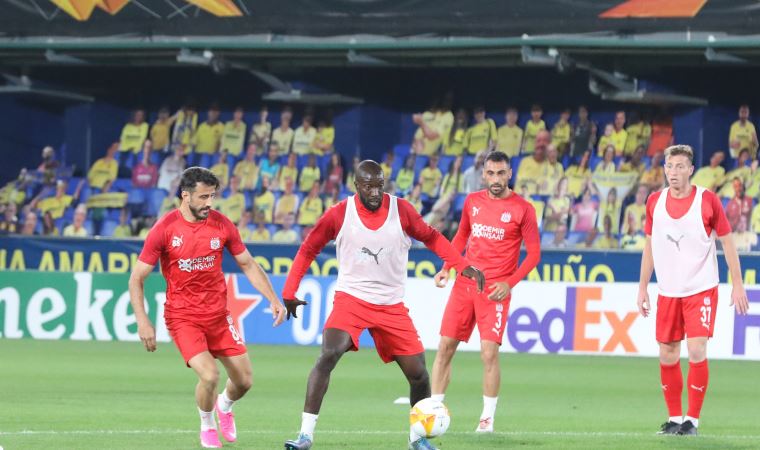 Sivasspor, Villarreal karşısında