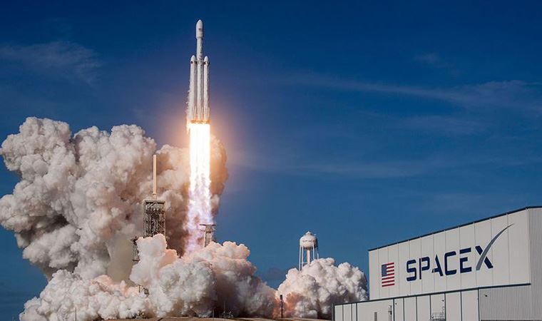 SpaceX, Starlink uydularının fırlatılışını iptal etti