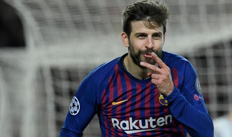 Pique Barcelona yönetimini topa tuttu