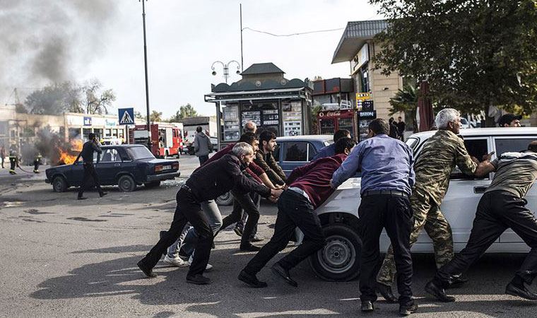 Ermenistan Berde şehir merkezini vurdu