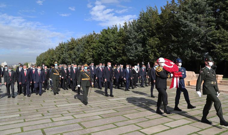 Cumhuriyet'in 97. yılında devlet erkanından Anıtkabir ziyareti