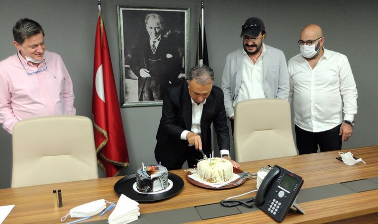 Ahmet Nur Çebi’nin doğum günü kutandı