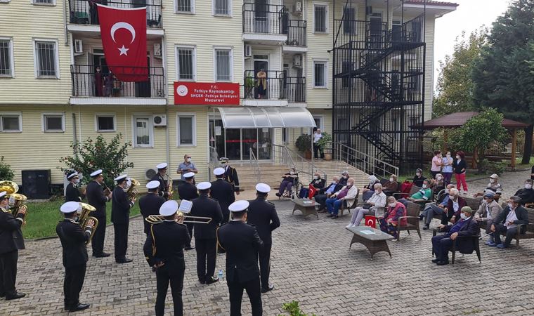 29 Ekim coşkusu Fethiye'yi sardı