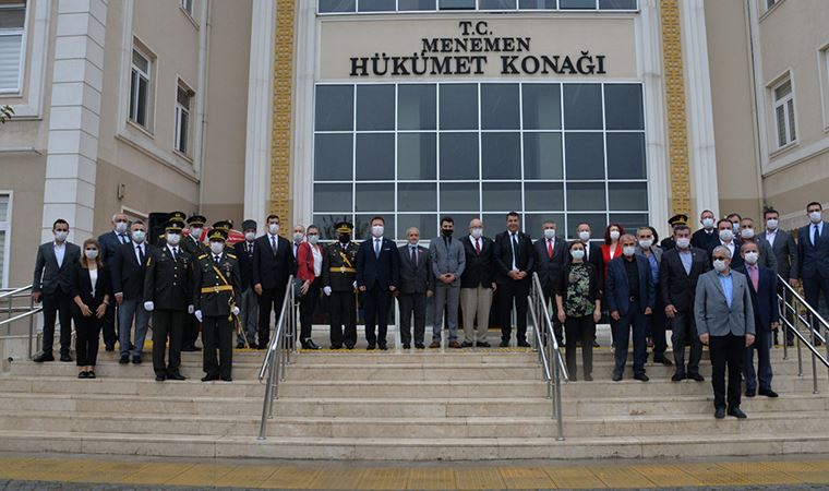 Menemenliler Cumhuriyet Bayramı’nda tek yürek oldu