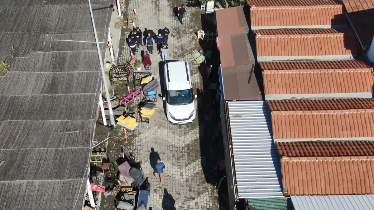 Tsunaminin vurduğu Sığacık, havadan görüntülendi