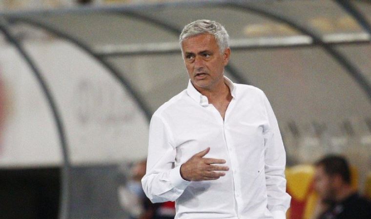 Mourinho, eski takımı Manchester United'ı farklı yendi