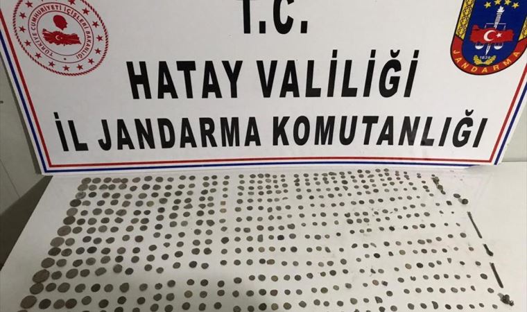 Hatay'da tarihi eser kaçakçılığı operasyonunda 516 sikke ele geçirildi