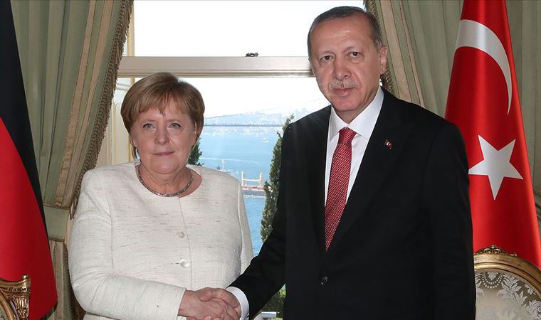 Merkel'le görüşen Erdoğan: 'Karabağ'da BM kararları uygulanmalı'