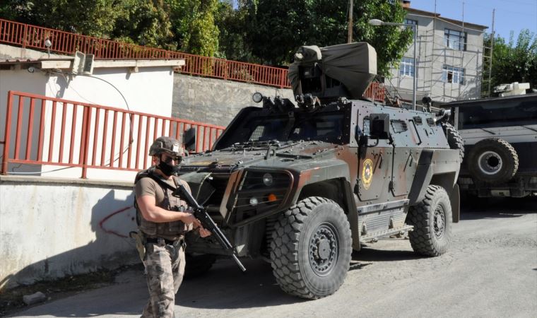 Hakkari'de arazide iki ceset bulundu: Güvenlik güçleri araştırma başlattı