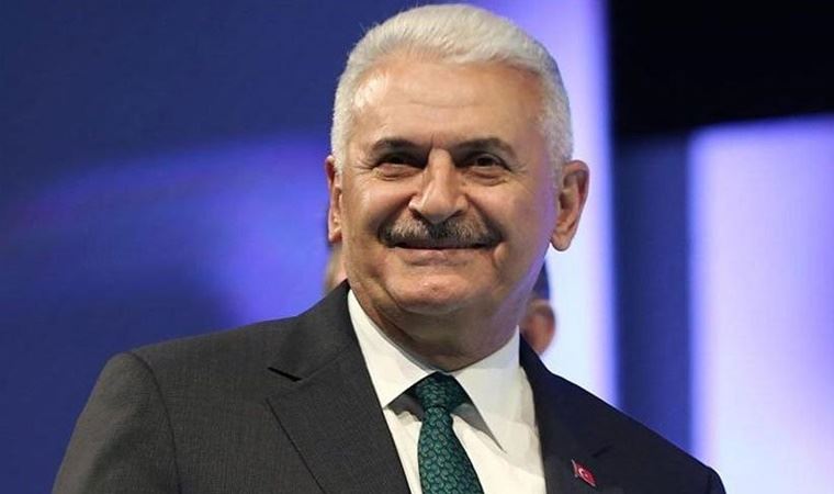 Binali Yıldırım’ndan Zafer Havalimanı yorumu: Yolları bu kadar güzel yapınca…