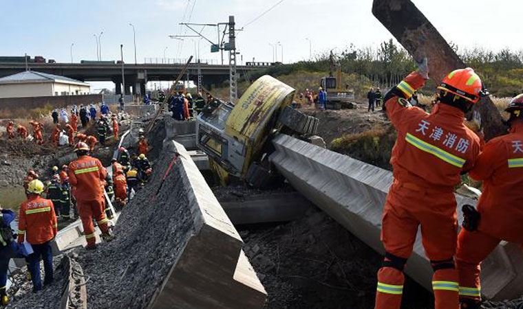 Çin’de demiryolu köprüsü çöktü: 7 ölü, 5 yaralı