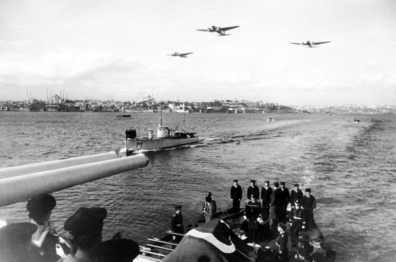 Büyük Önder Atatürk'ün cenaze töreninden birçoğu ilk kez gün yüzüne çıkan kareler...