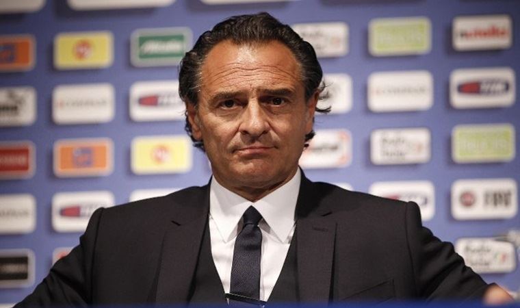 İtalyan teknik direktör Cesare Prandelli yeniden Fiorentina'da