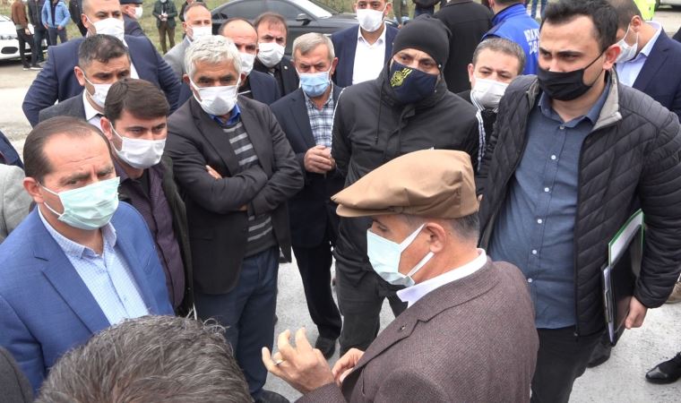 CHP'li belediyenin açılışına AKP döneminden kalan haciz baskını