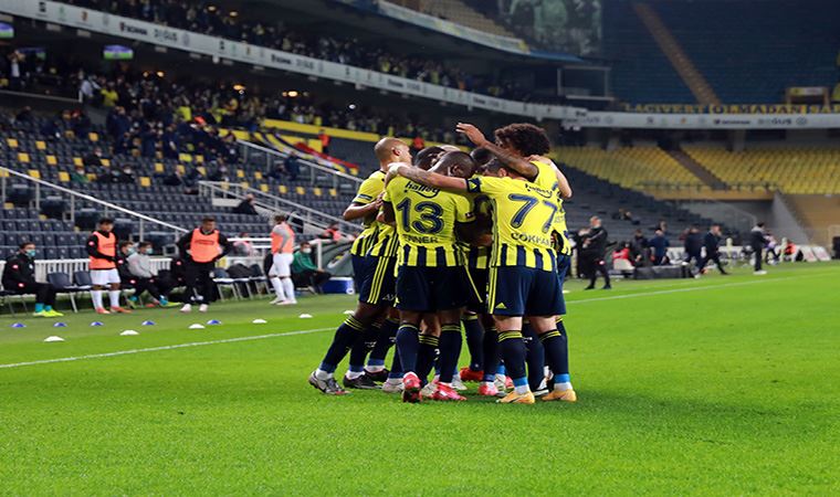 Fenerbahçe'de şok sakatlık: Gökhan'da adale yırtığı