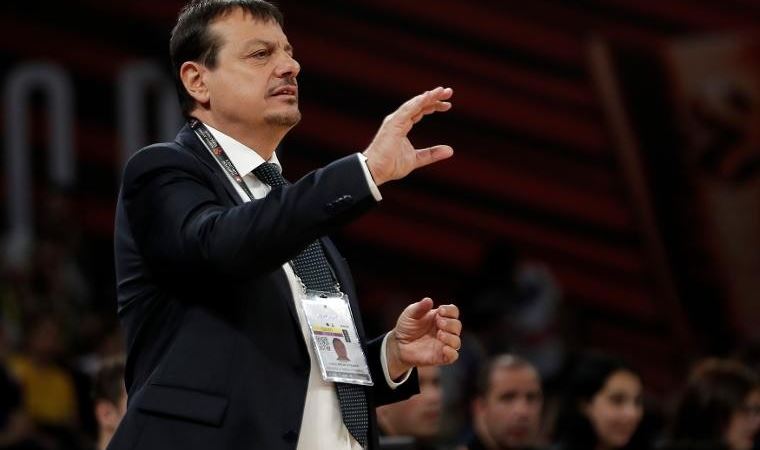 Ergin Ataman, 14 yıl sonra gelen galibiyeti yorumladı