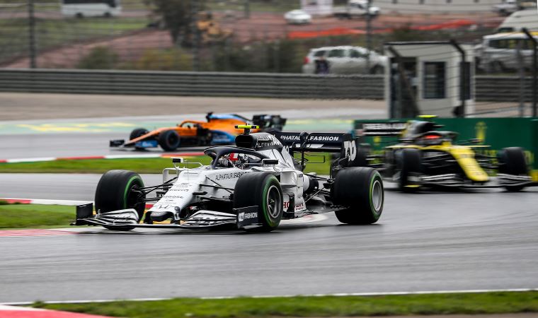 Formula 1'in efsane tribünü 'Beleştepe'ye polis engeli