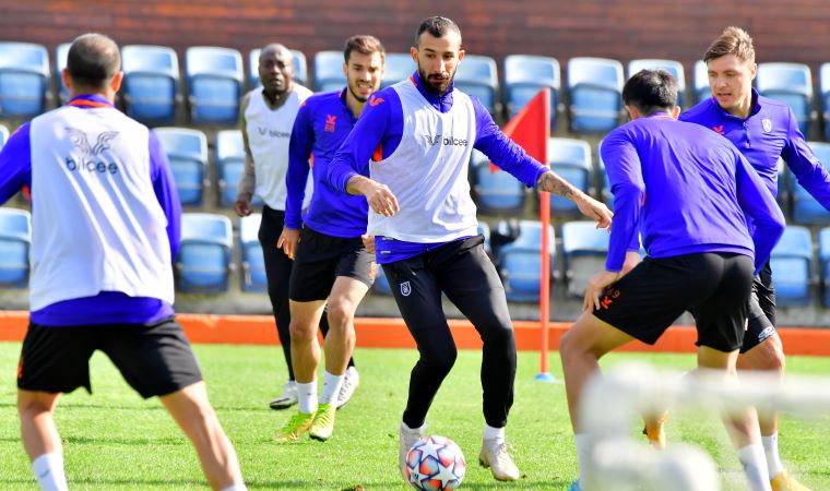 Başakşehir’de Manchester United hazırlıkları başladı