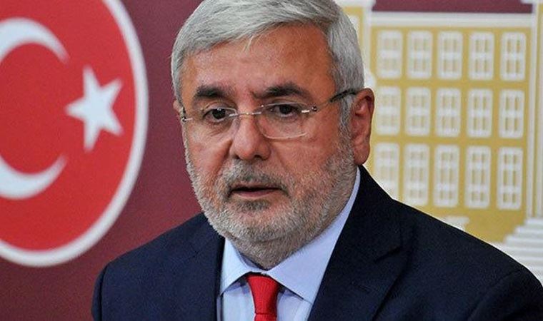 Metiner: 'Başka yere geçmesinler' diye makamlarla ve ünvanlarla tuttuklarımız...