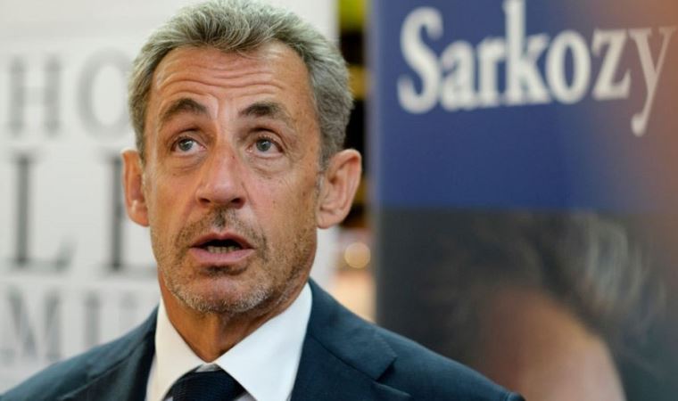 Fransa tarihinde bir ilk: Sarkozy, yolsuzluk suçlamalarından ötürü mahkemeye çıkacak