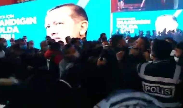 AKP il kongresi karıştı