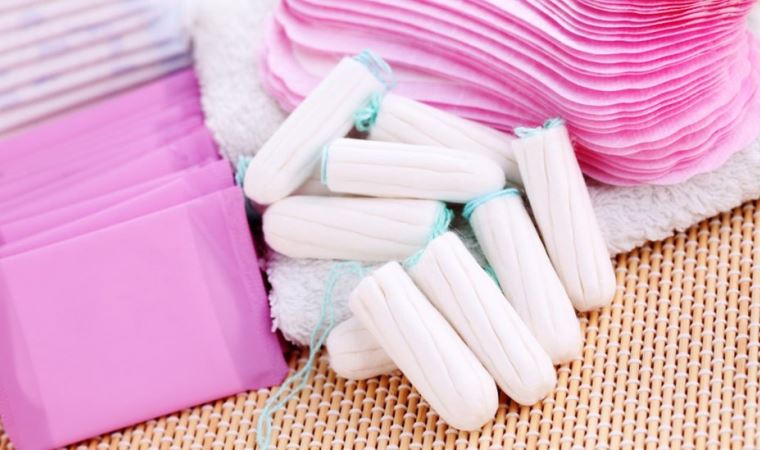 İskoçya'da tampon ve ped gibi tüm hijyen ürünleri herkes için ücretsiz olacak