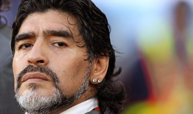 Futbol dünyasından Maradona geçti