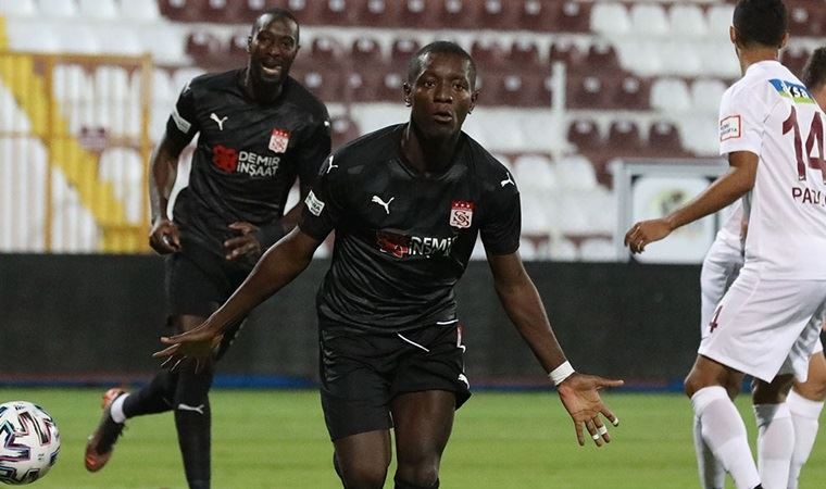 Max Gradel 2. golünü attı