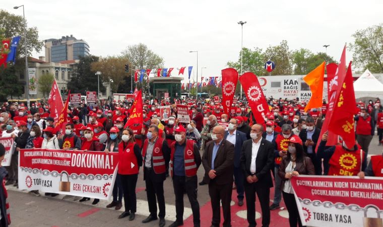 İşçiler 'torba yasa'ya karşı buluştu: Direneceğiz!