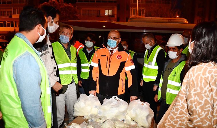 Çadır alanlarına iyilik noktaları kuruldu