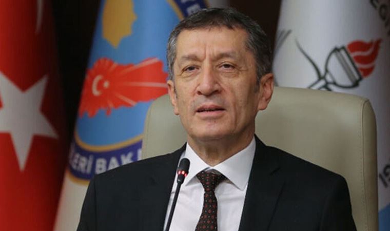 Bakan Selçuk'tan görme engelli öğrencilere güzel haber