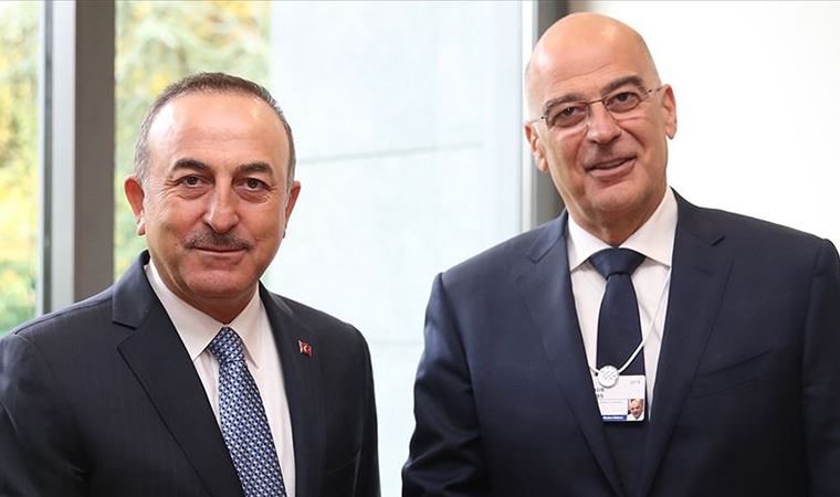 Bakan Çavuşoğlu, Yunan mevkidaşı Dendias'la telefonda görüştü