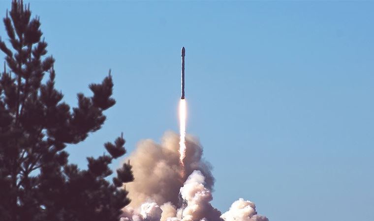 Rocket Lab'ın uydu fırlatışı Güneş tutulması nedeniyle ertelendi