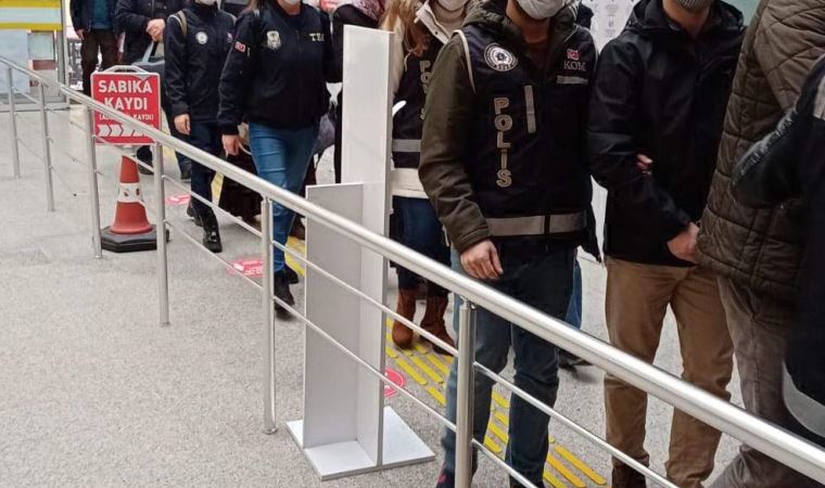 Kocaeli’de, FETÖ’nün 'gaybubet' evlerine baskın: 7 gözaltı