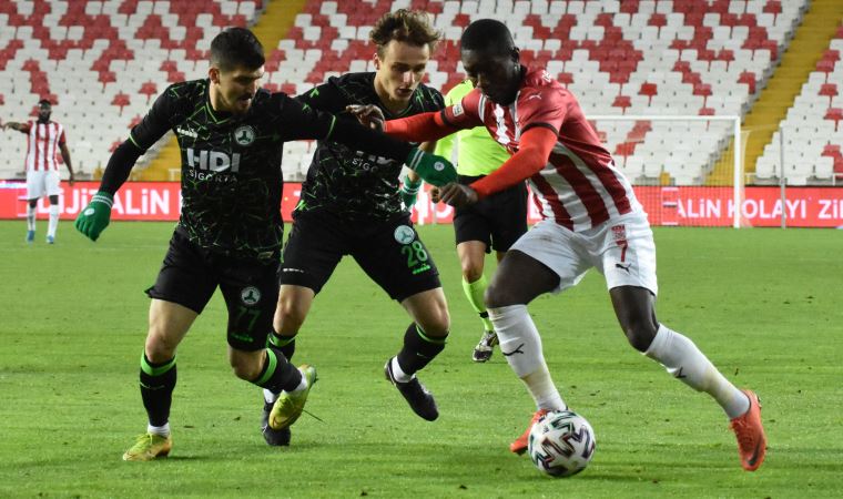 Sivasspor Giresun'u tek golle eledi